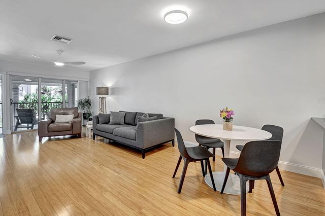 201 Venetian Drive 4, Delray Beach, FL 33483