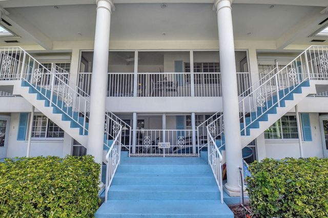 201 Venetian Drive 4, Delray Beach, FL 33483