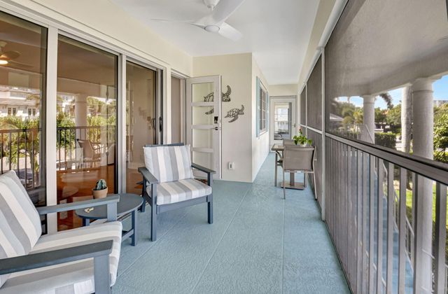 201 Venetian Drive 4, Delray Beach, FL 33483