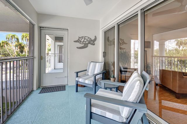 201 Venetian Drive 4, Delray Beach, FL 33483