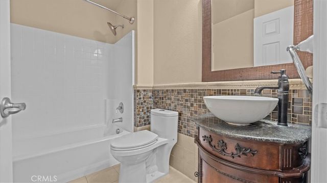 5448 Turin Way, Fontana, CA 92336