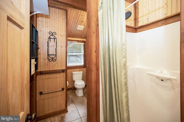 4239 LAKEVIEW PKWY, Locust Grove, VA 22508