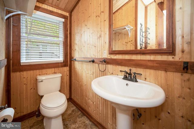 4239 LAKEVIEW PKWY, Locust Grove, VA 22508