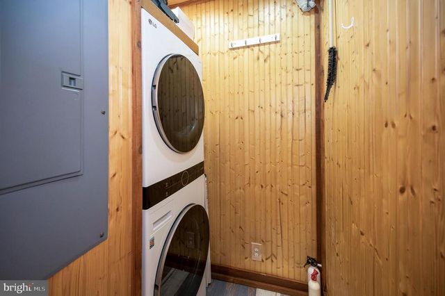 4239 LAKEVIEW PKWY, Locust Grove, VA 22508