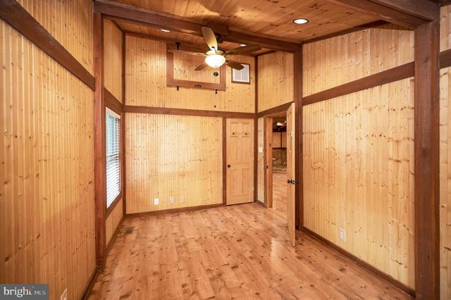 4239 LAKEVIEW PKWY, Locust Grove, VA 22508