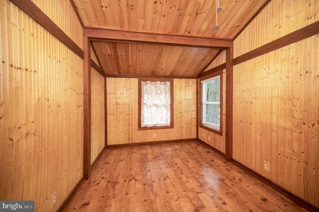 4239 LAKEVIEW PKWY, Locust Grove, VA 22508