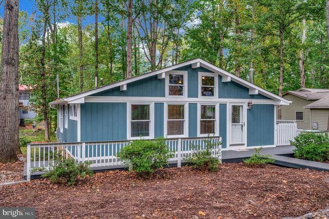 4239 LAKEVIEW PKWY, Locust Grove, VA 22508