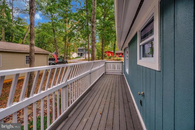 4239 LAKEVIEW PKWY, Locust Grove, VA 22508