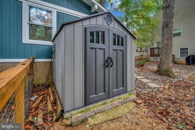 4239 LAKEVIEW PKWY, Locust Grove, VA 22508