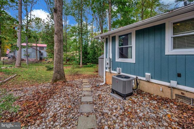 4239 LAKEVIEW PKWY, Locust Grove, VA 22508