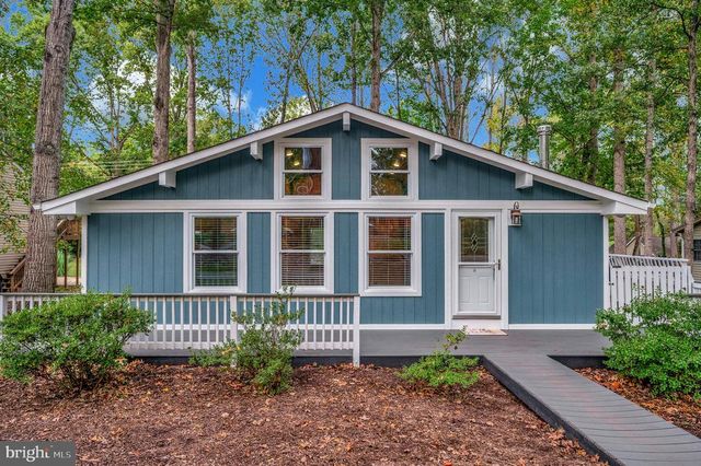 4239 LAKEVIEW PKWY, Locust Grove, VA 22508