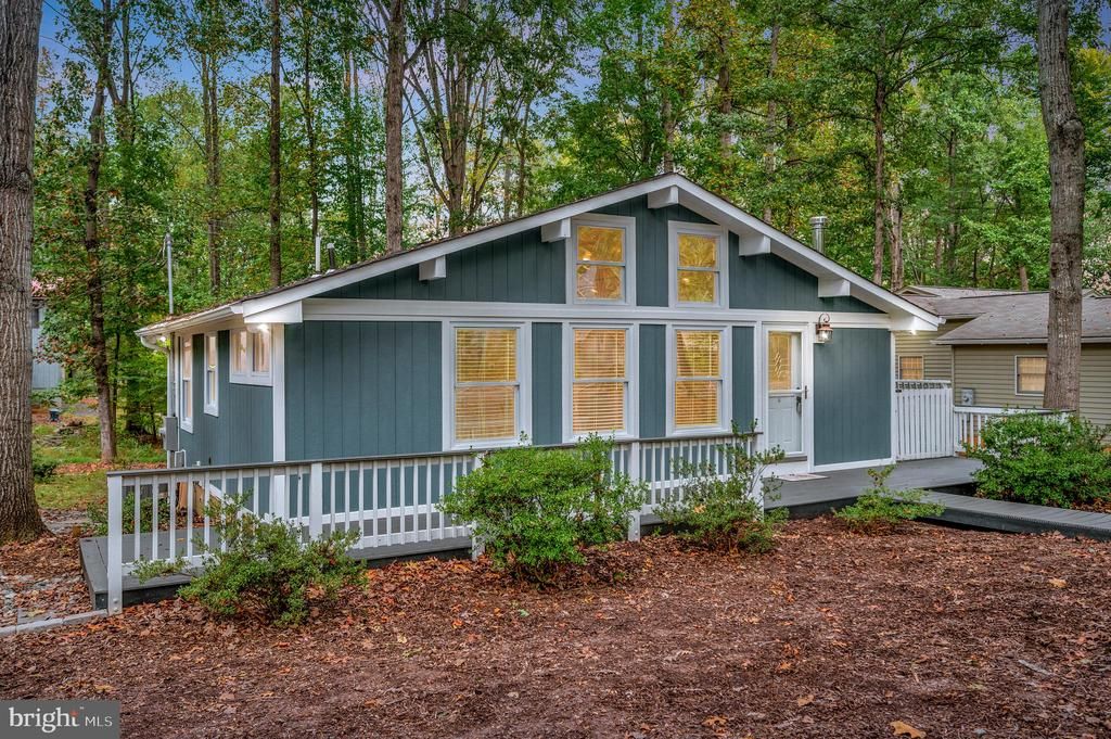 4239 LAKEVIEW PKWY, Locust Grove, VA 22508