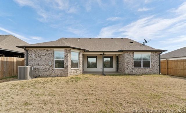 12316 N 130th East Avenue, Collinsville, OK 74021