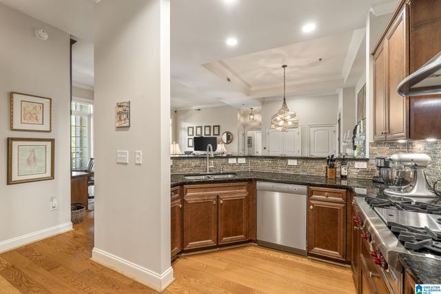 2600 Highland Ave S Apt 102, Birmingham, AL 35205