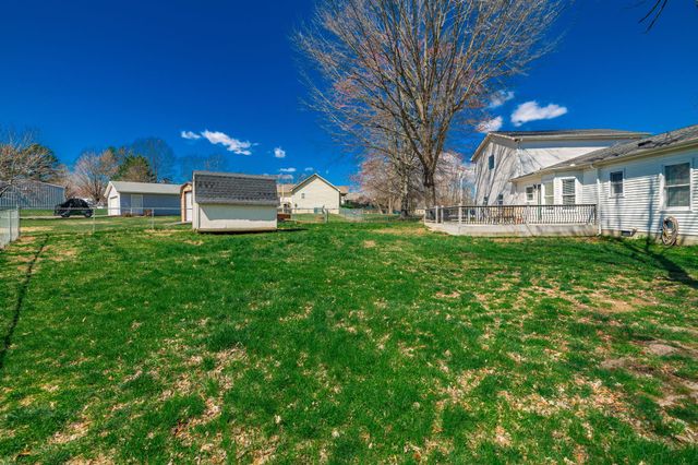 103 Forrest Ln, White House, TN 37188