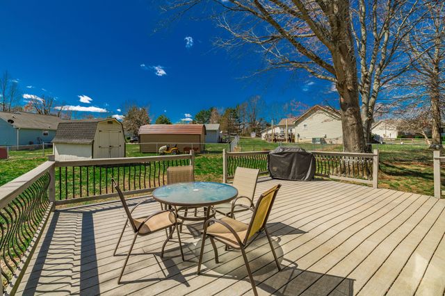 103 Forrest Ln, White House, TN 37188