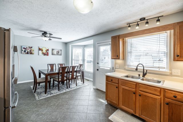 103 Forrest Ln, White House, TN 37188