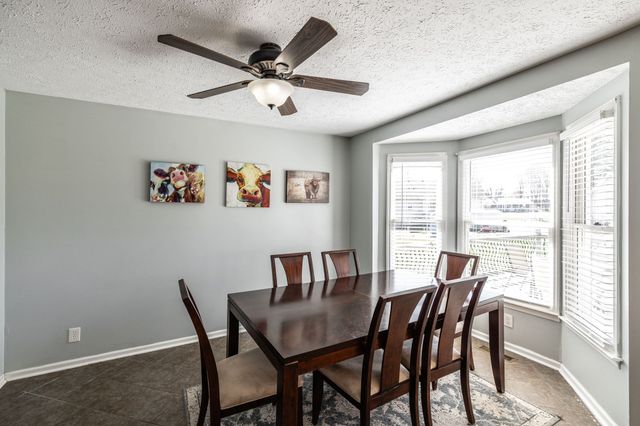 103 Forrest Ln, White House, TN 37188