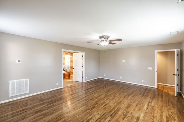 103 Forrest Ln, White House, TN 37188