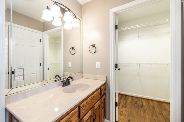 103 Forrest Ln, White House, TN 37188