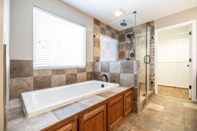 103 Forrest Ln, White House, TN 37188