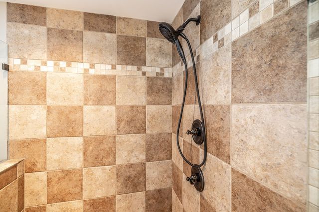 103 Forrest Ln, White House, TN 37188