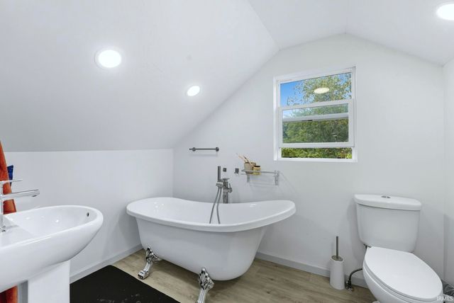 1304 Garden Club Drive, Fort Wayne, IN 46825