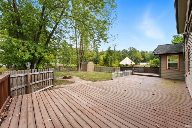 1304 Garden Club Drive, Fort Wayne, IN 46825