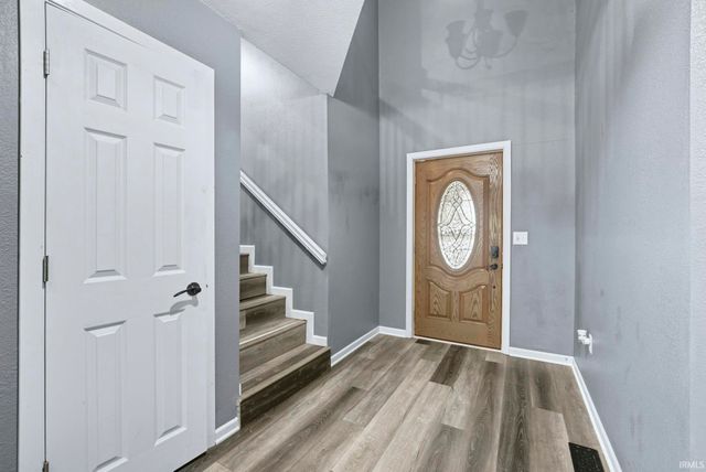 1304 Garden Club Drive, Fort Wayne, IN 46825