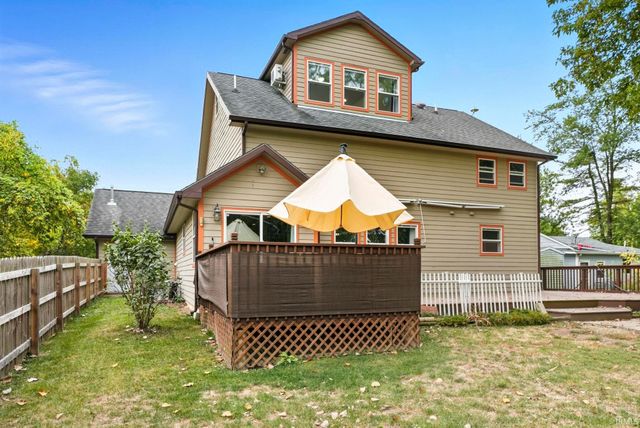 1304 Garden Club Drive, Fort Wayne, IN 46825