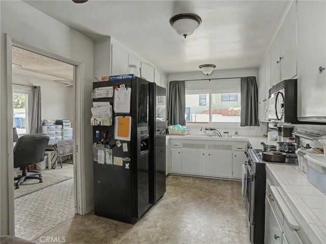 203 E Sycamore Avenue, El Segundo, CA 90245