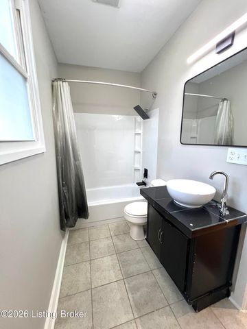 2015 Fort St, Louisville, KY 40217