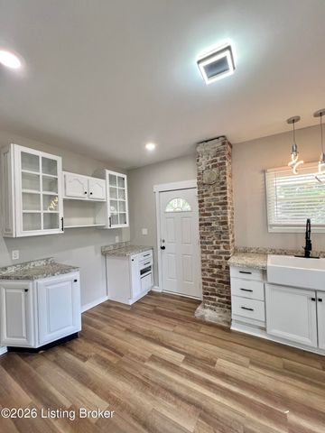 2015 Fort St, Louisville, KY 40217