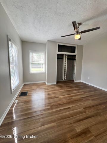 2015 Fort St, Louisville, KY 40217
