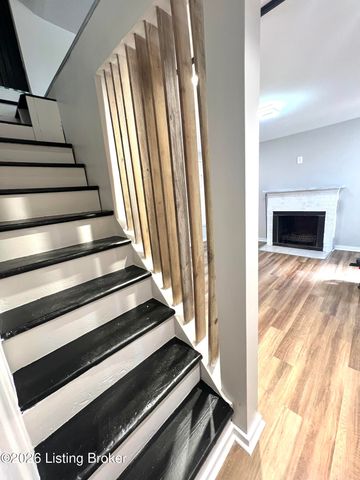 2015 Fort St, Louisville, KY 40217