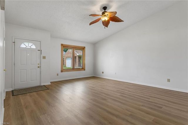 1105 Homer CT, Virginia Beach, VA 23454