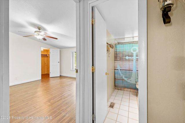 27137 Lambeth Road, Brooksville, FL 34602