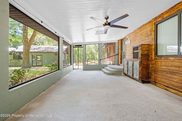 27137 Lambeth Road, Brooksville, FL 34602
