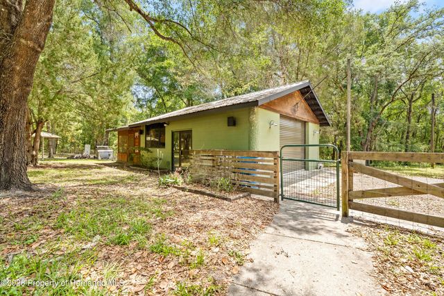 27137 Lambeth Road, Brooksville, FL 34602