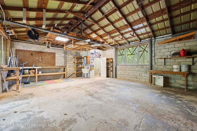 27137 Lambeth Road, Brooksville, FL 34602