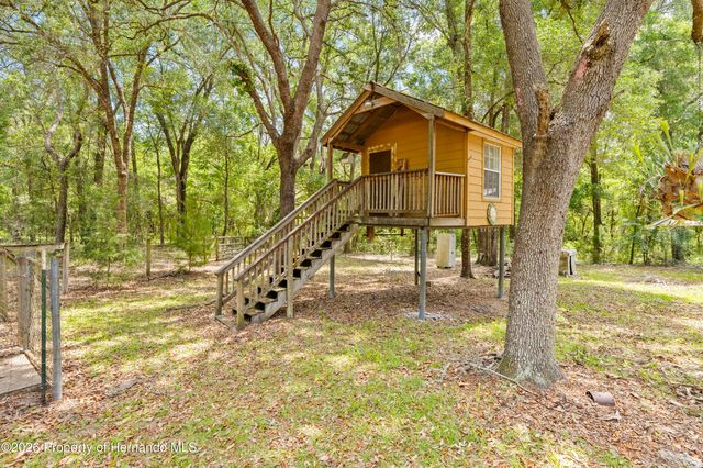 27137 Lambeth Road, Brooksville, FL 34602