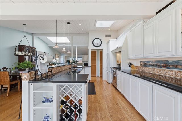 1966 Vista Caudal, Newport Beach, CA 92660