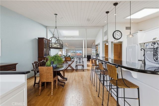1966 Vista Caudal, Newport Beach, CA 92660