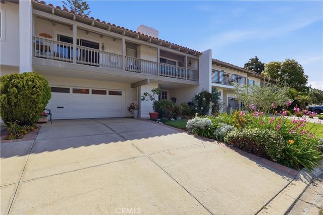 1966 Vista Caudal, Newport Beach, CA 92660