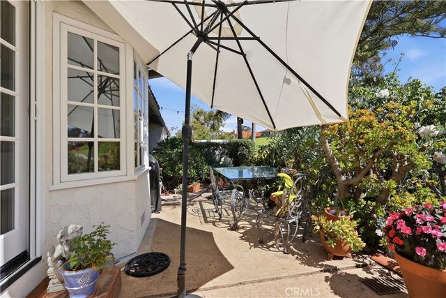 1966 Vista Caudal, Newport Beach, CA 92660