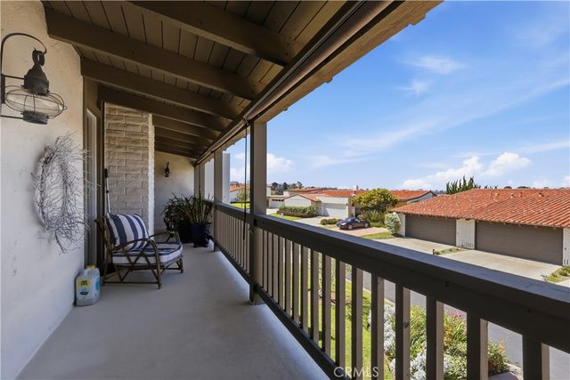 1966 Vista Caudal, Newport Beach, CA 92660