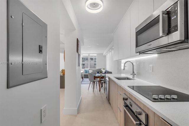 100 Lincoln Rd 539, Miami Beach, FL 33139