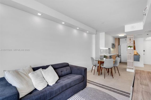 100 Lincoln Rd 539, Miami Beach, FL 33139