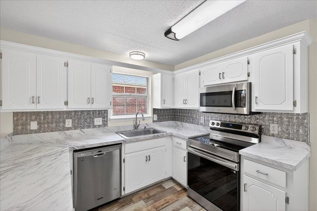 4566 Barrington Lane, Niceville, FL 32578