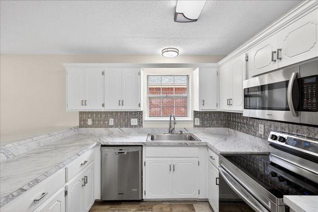 4566 Barrington Lane, Niceville, FL 32578